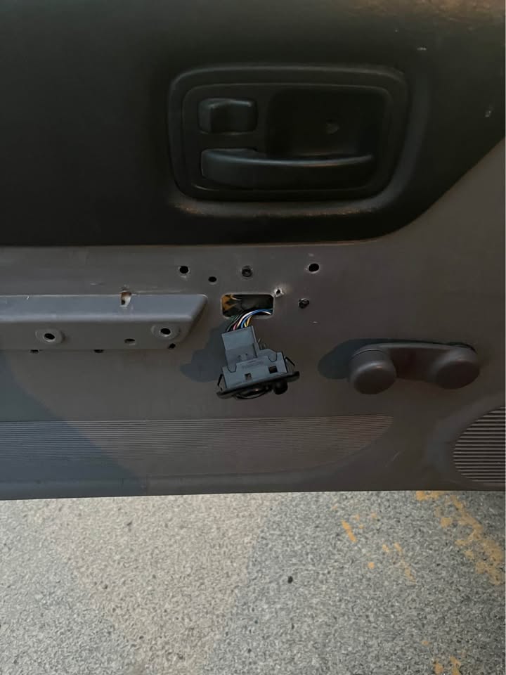 1997 Jeep Cherokee · Sport 4D in Logan, UT (photo 5) — photo 5
