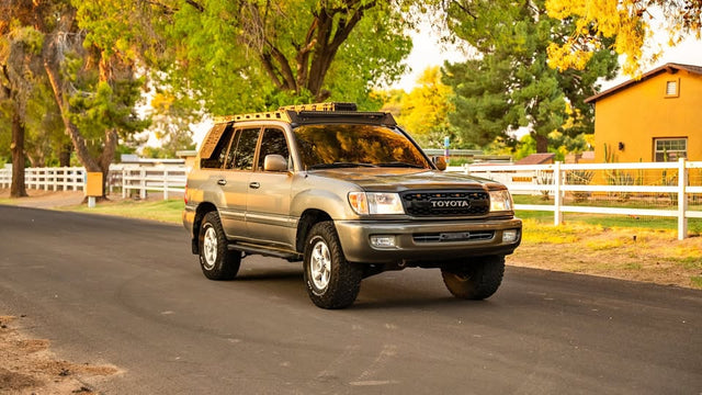 2000 Toyota Land Cruiser Sport Utility in Phoenix, AZ (photo 1)