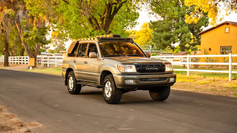 2000 Toyota Land Cruiser Sport Utility in Phoenix, AZ (photo 1) — photo 1