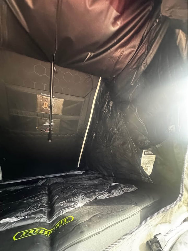 Rooftop tent — photo 2
