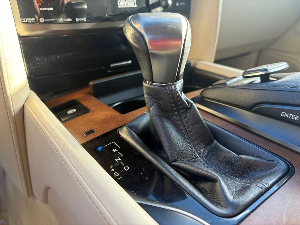 2017 LEXUS LX LX 570 in Newark, DE (photo 10) — photo 10