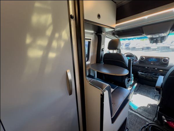 2024 Winnebago REVEL BMB44E in Port St Lucie, FL (photo 11) — photo 11