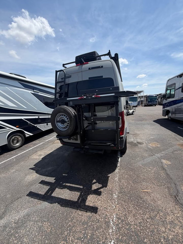 2025 Winnebago Revel sport — photo 3