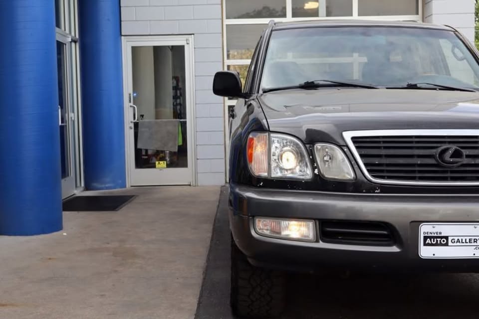 2002 Lexus LX 470 Sport Utility 4D in Denver, CO (photo 8) — photo 8