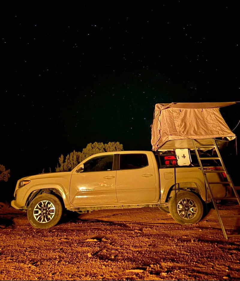 Smittybilt tent and body armor rack for Tacoma (photo 1) — photo 1