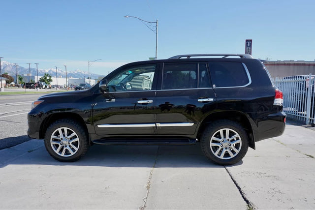 2014 Lexus LX · LX 570 Sport Utility 4D — photo 3
