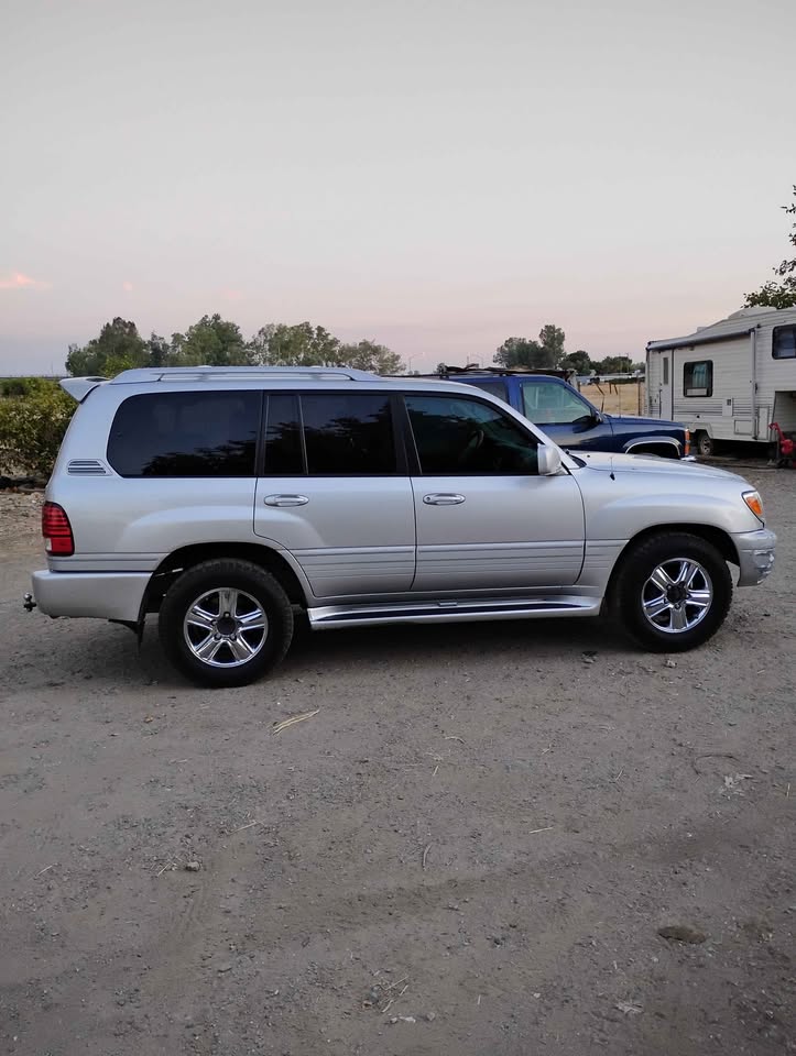 2007 Lexus LX · LX 470 Sport Utility 4D in Orland, CA (photo 9) — photo 9