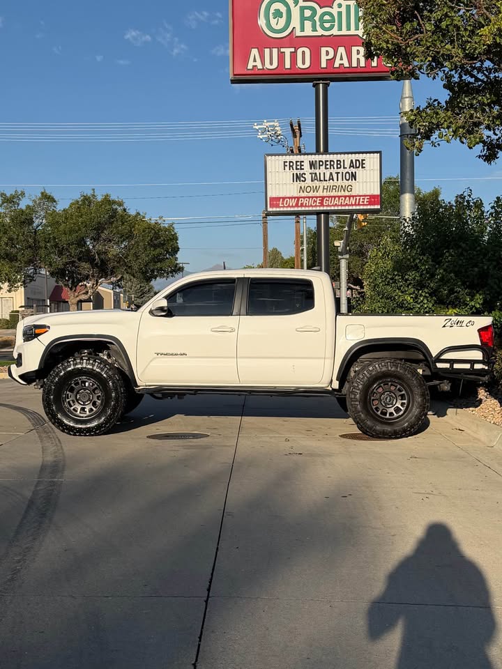 2017 Toyota Tacoma Double Cab · TRD Off-Road Pickup 4D 5 ft in Draper, UT (photo 5) — photo 5