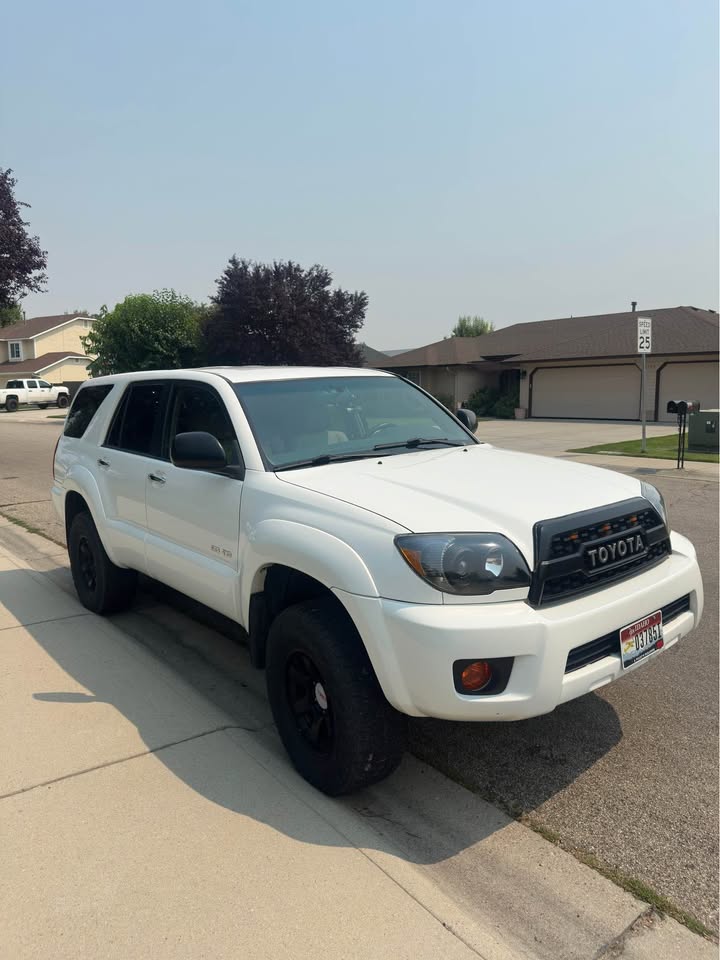 2007 Toyota 4Runner · SR5 Sport Utility 4D in Meridian, ID (photo 3)