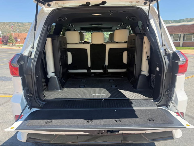 2020 Lexus LX LX 570 Sport Utility 4D (photo 6) — photo 6