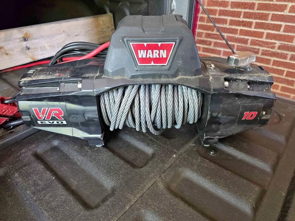 Warn VR Evo 10 Winch in Albemarle, NC (photo 1)