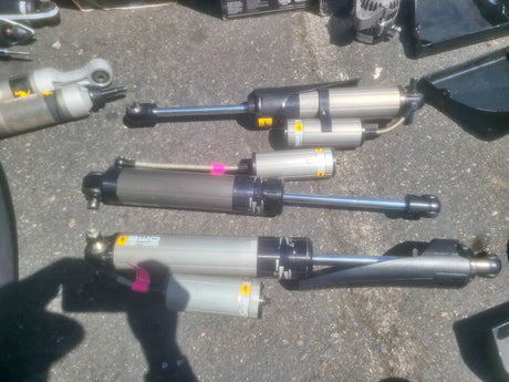 Old Man Emu BP-51 Bypass Shock Absorbers in Kent, WA (photo 1)
