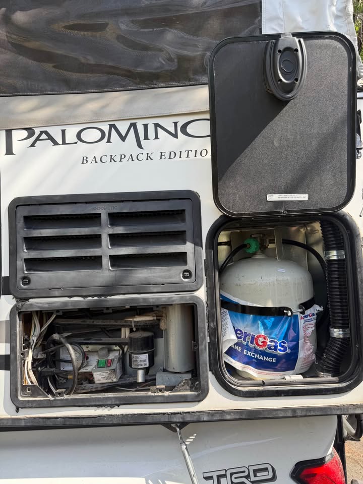 Palomino Backpack Edition Truck Camper 500 SS in Salt Lake City, UT (photo 10) — photo 10