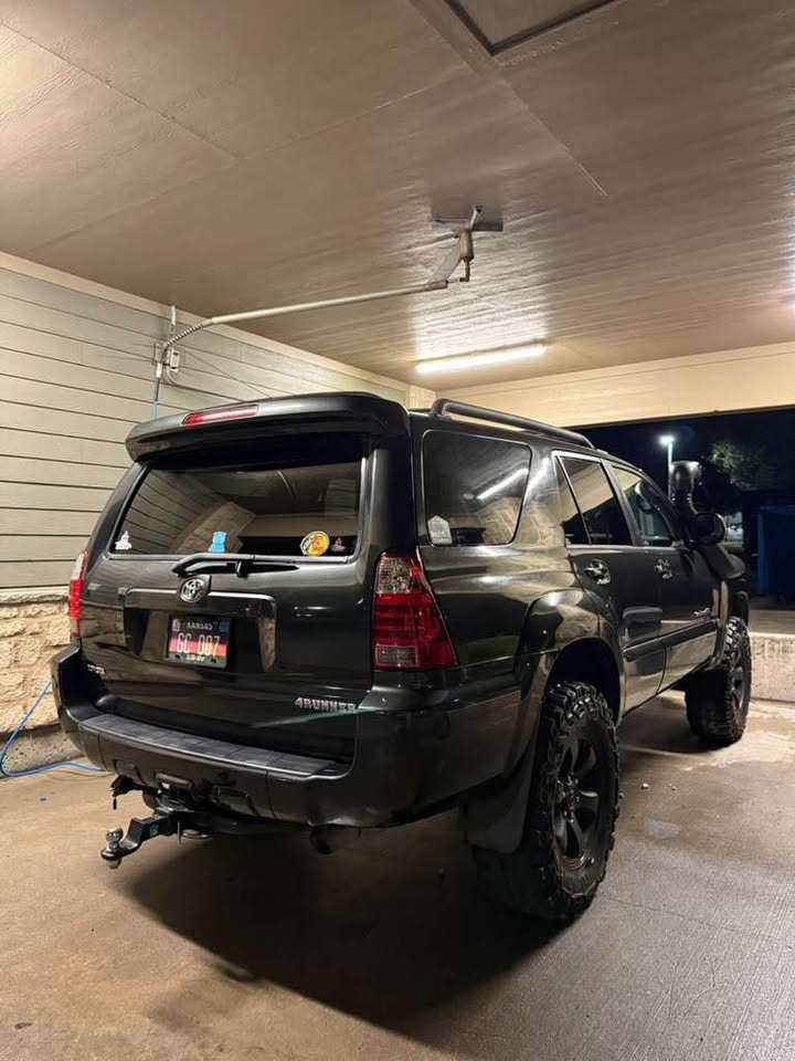 2007 Toyota 4Runner · Sport Utility 4D in Olathe, KS (photo 2) — photo 2