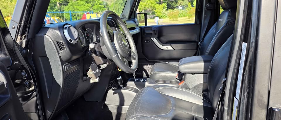 2014 Jeep Wrangler Unlimited · Rubicon (JK) Sport Utility 4D in Portland, OR (photo 6) — photo 6