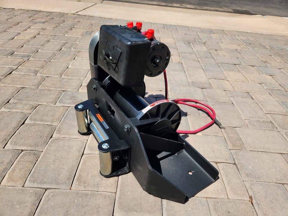 Restored Warn Model 8074 Winch in Mesa, AZ (photo 3)