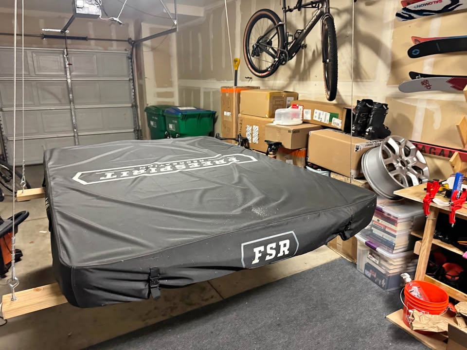 FreeSpirit Recreation (FSR) Rooftop Tent (Aspen Lite) in Reno, NV (photo 1)