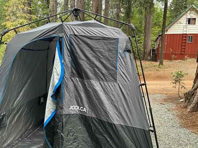 Joolca double shower stall pop-up tent in Auburn, CA (photo 3) — photo 3