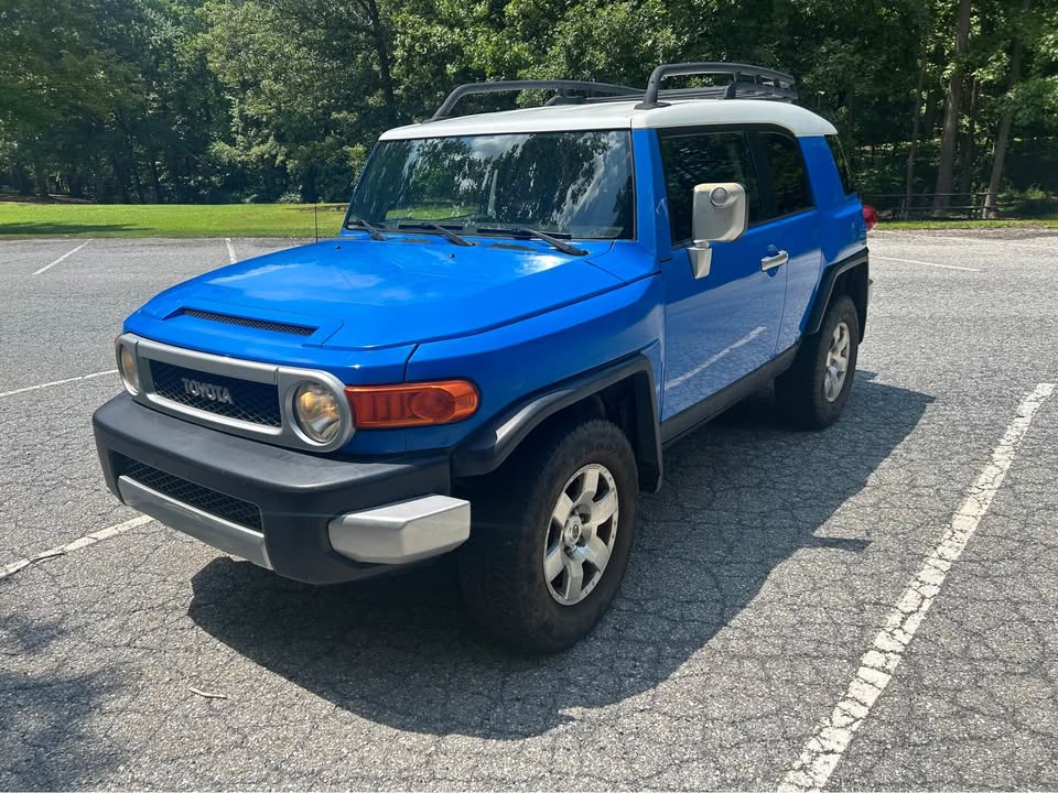 2008 Toyota FJ Cruiser · Sport Utility 2D in Newark, DE (photo 3) — photo 3