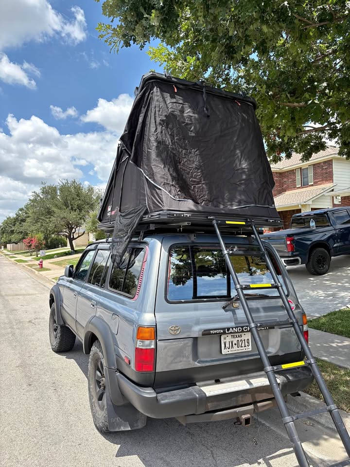 1995 Toyota Land Cruiser in Round Rock, TX (photo 1) — photo 1