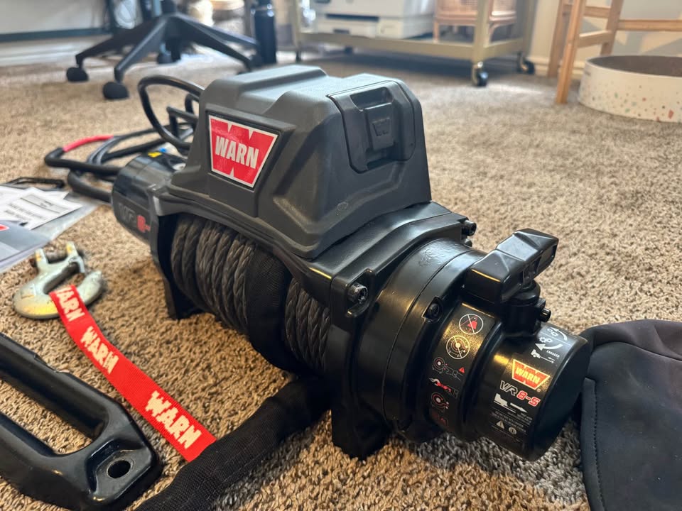 Warn Winch VR Evo 8 w/ Synthetic Cable in Salt Lake City, UT (photo 2)