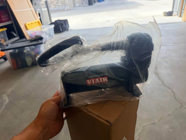 (1) 444C VIAIR Compressor. New — photo 2