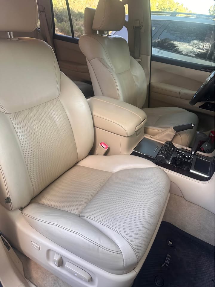 2013 Lexus LX570 156K miles in Snowmass, CO (photo 9) — photo 9
