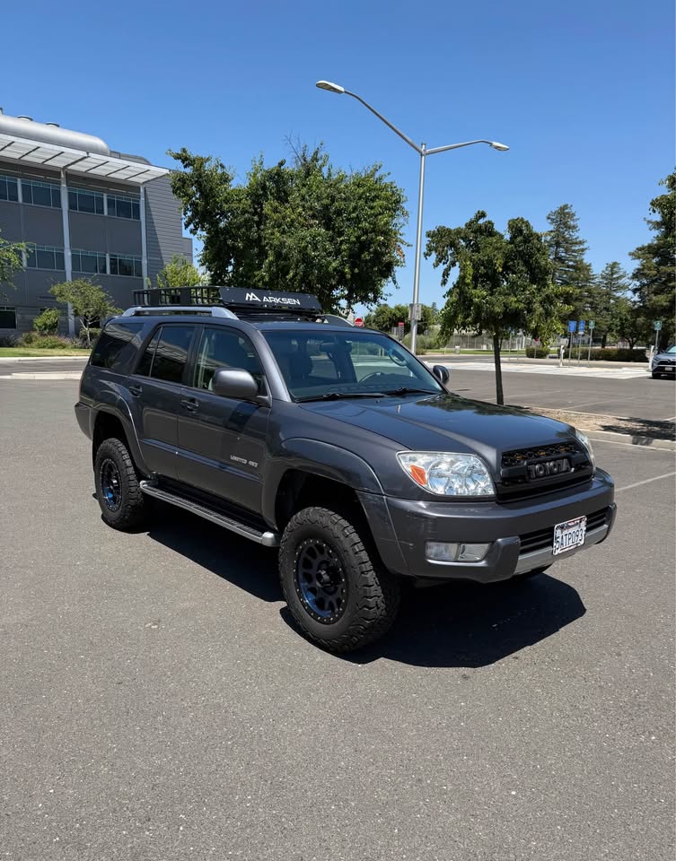 2003 Toyota 4Runner · Limited Sport Utility 4D (photo 7) — photo 7