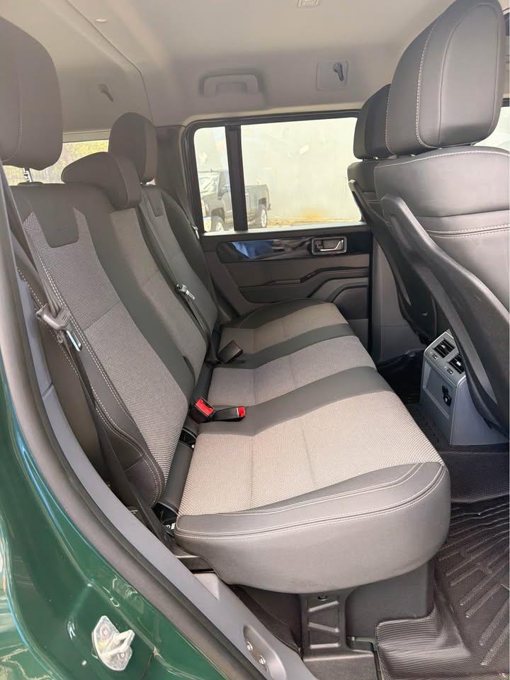 2024 Ineos Grenadier · Base in Houston, TX (photo 8) — photo 8