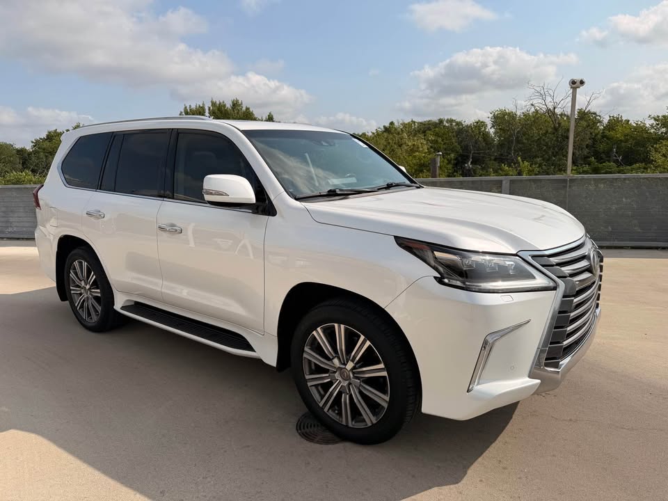 2016 Lexus LX · LX 570 Sport Utility 4D in Austin, TX (photo 3) — photo 3