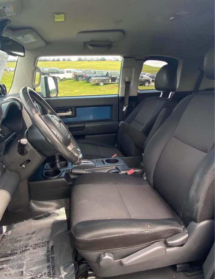 2011 Toyota FJ Cruiser · Sport Utility 2D in Morehead, KY (photo 10) — photo 10