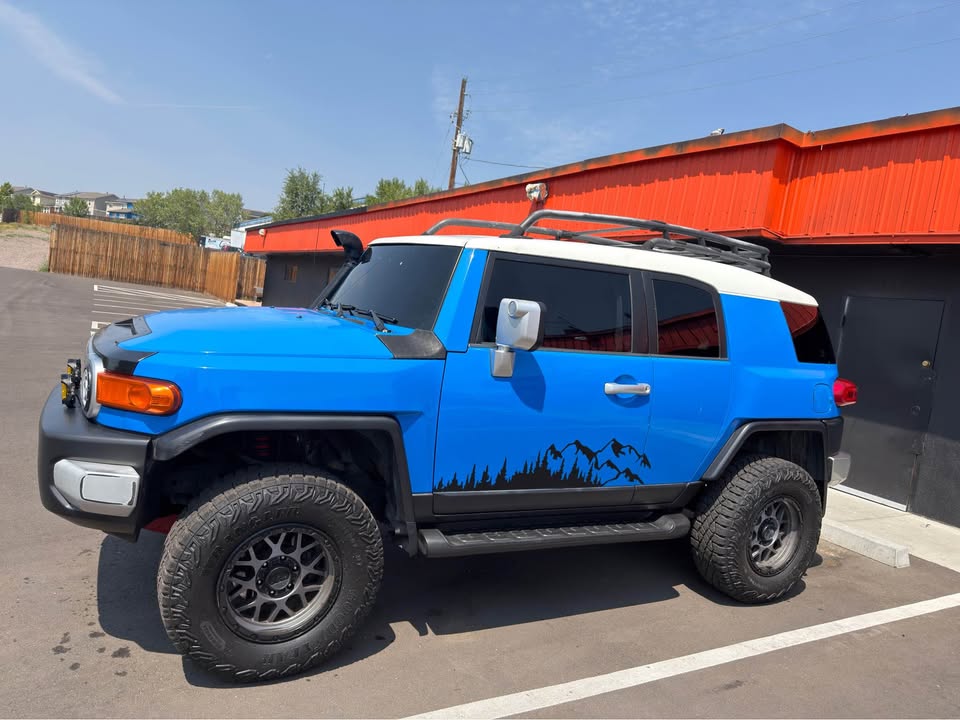 2007 Toyota FJ Cruiser · 4x4 in Denver, CO (photo 3) — photo 3