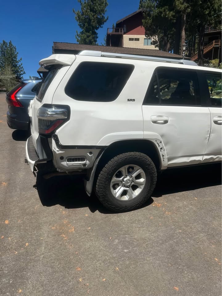 2017 Toyota 4Runner · SR5 Sport Utility 4D (photo 7) — photo 7