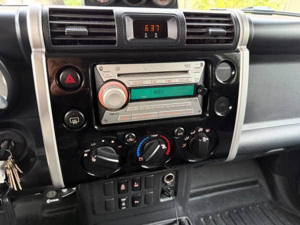 2007 Toyota FJ Cruiser in Bellevue, WA (photo 12) — photo 12