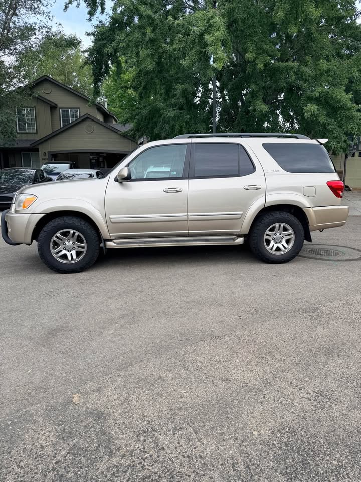 2006 Toyota Sequoia · Limited 4WD 4.7L i-FORCE V8 in Meridian, ID (photo 6) — photo 6