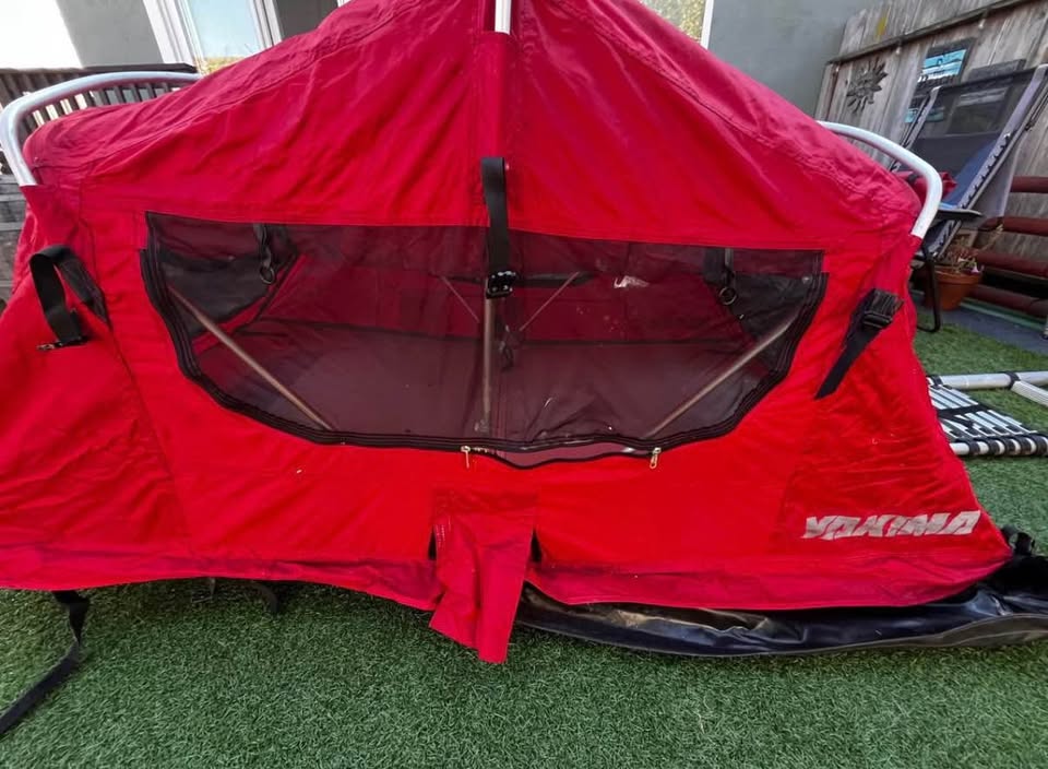 Yakima Skyrise Medium Rooftop Tent in Danville, CA (photo 3) — photo 3