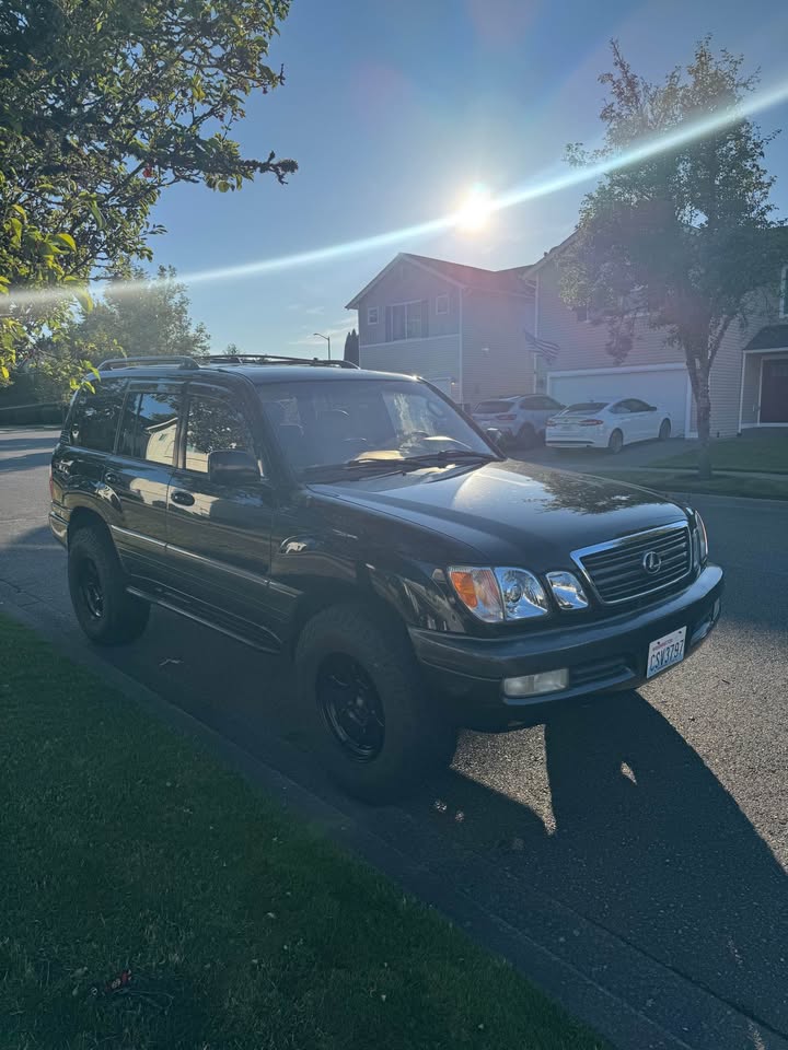 2001 Lexus LX · LX 470 Sport Utility 4D in Monroe, WA (photo 4) — photo 4