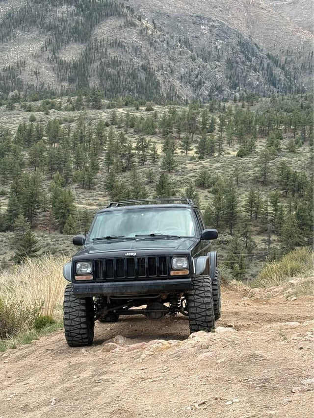 1999 Jeep Cherokee · Classic Sport Utility 4D — photo 3