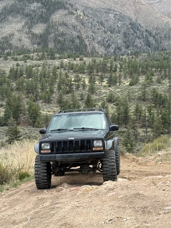 1999 Jeep Cherokee · Classic Sport Utility 4D in Loveland, CO (photo 3) — photo 3