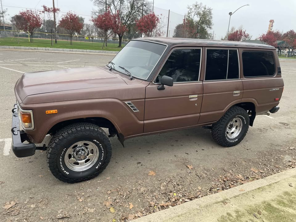 1983 Toyota Landcruiser · FJ60 in Turlock, CA (photo 5) — photo 5