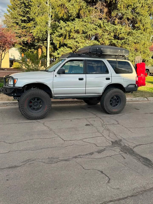 2000 Toyota 4Runner · SR5 Sport Utility 4D — photo 3
