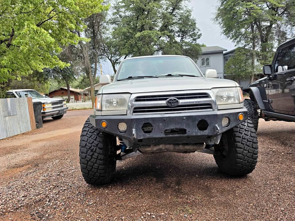 2000 Toyota 4Runner · Limited Sport Utility 4D in Phoenix, AZ (photo 1) — photo 1