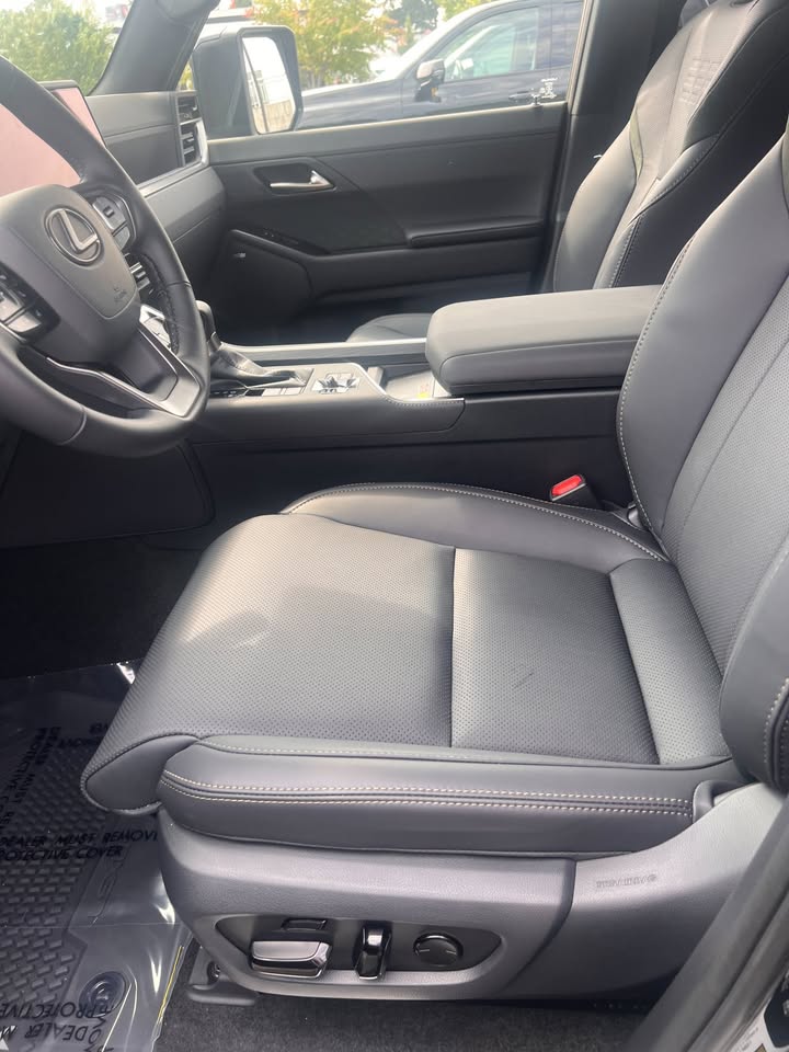 2026 Lexus 2026 Lexus GX 550 Overtrail+ in Bellevue, WA (photo 5) — photo 5