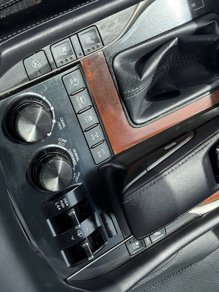 2017 Lexus LX 570 in Sacramento, CA (photo 11) — photo 11