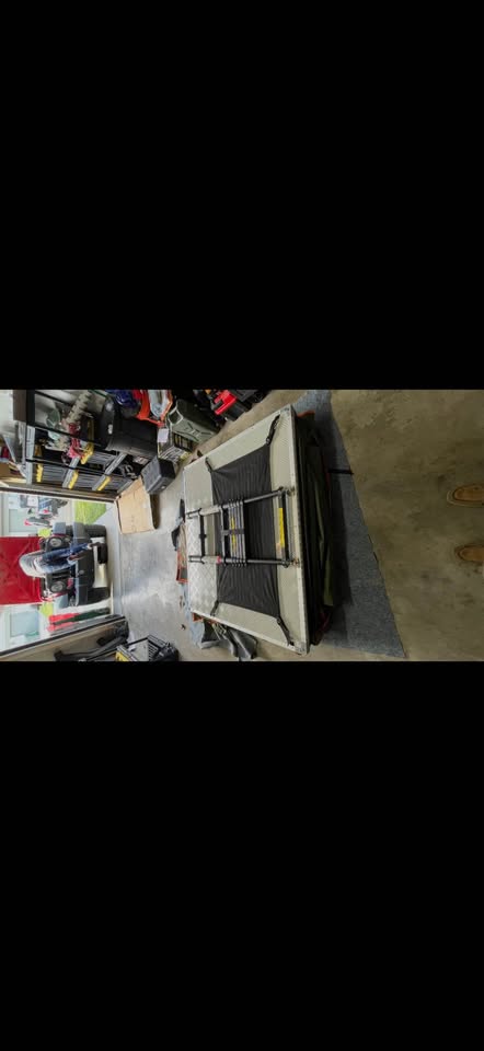 Roam vagabond rooftop tent (photo 4) — photo 4