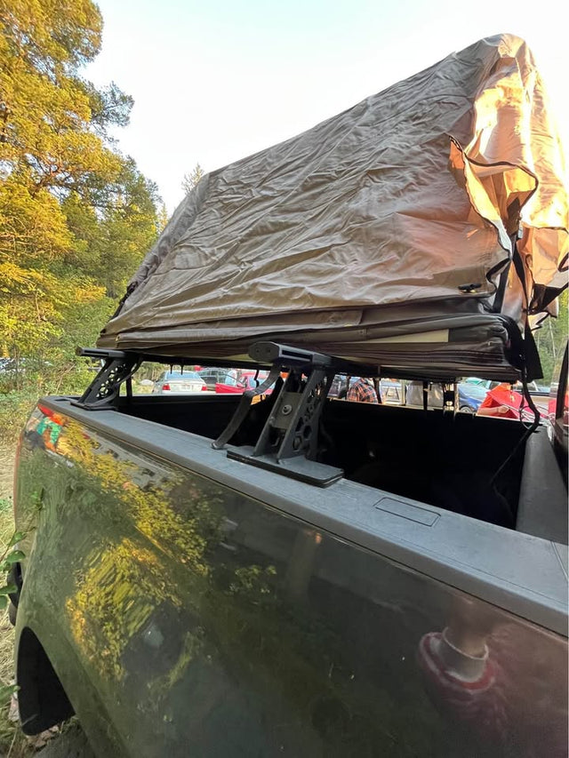 Smittybilt Overlander Roof Top Tent — photo 3