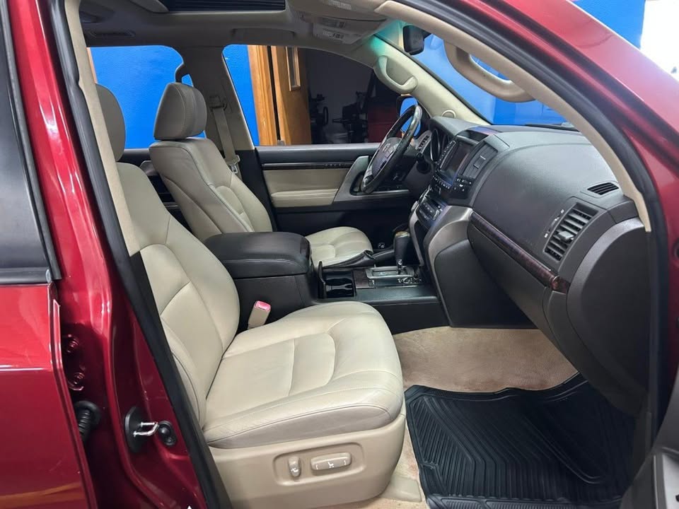 2008 Toyota Land Cruiser in Kirkland, WA (photo 10) — photo 10