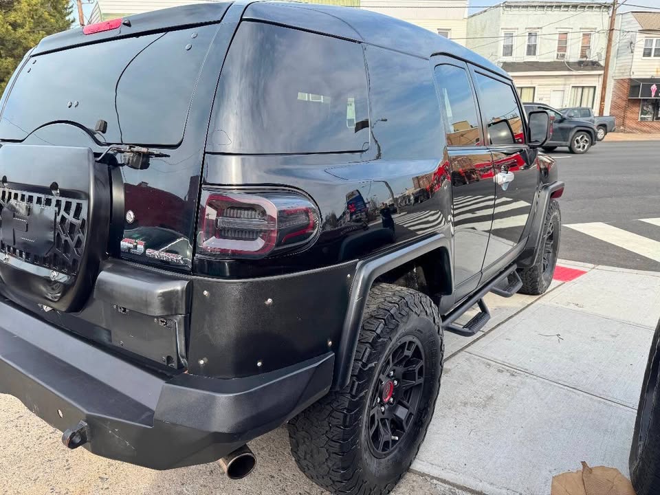 2010 Toyota FJ Cruiser in Bloomfield, NJ (photo 6) — photo 6