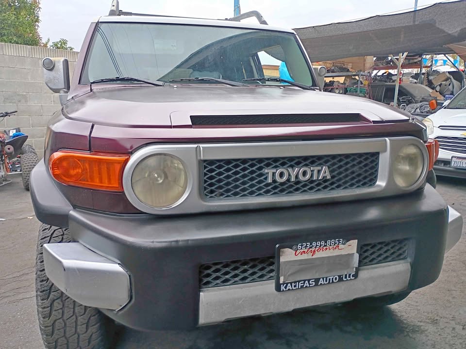 2008 Toyota FJ Cruiser · Sport Utility 2D in Los Angeles, CA (photo 1)