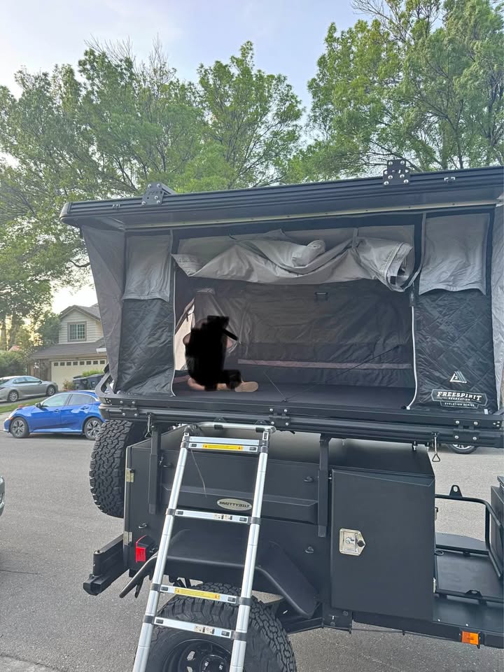 Free Spirit Recreation (FSR) Evolution 55” Rooftop Tent RTT in Tracy, CA (photo 1) — photo 1